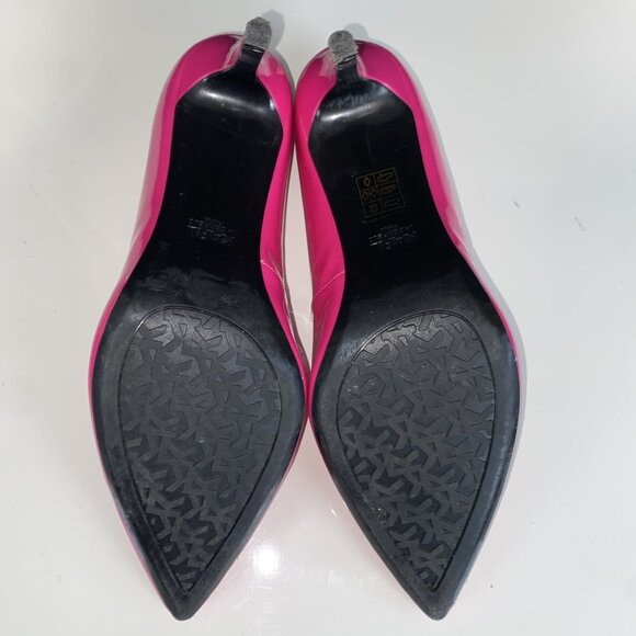 Karl Lagerfeld Paris Royale Women's High Pump - Picture 6 of 6